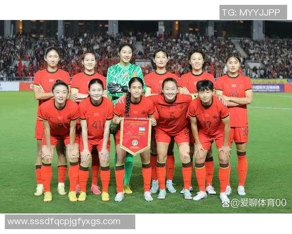 女足球星转型为教练的背后故事与成就解析