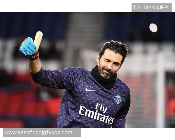 足坛巨星不幸离世 世界球迷沉痛悼念其辉煌传奇时刻