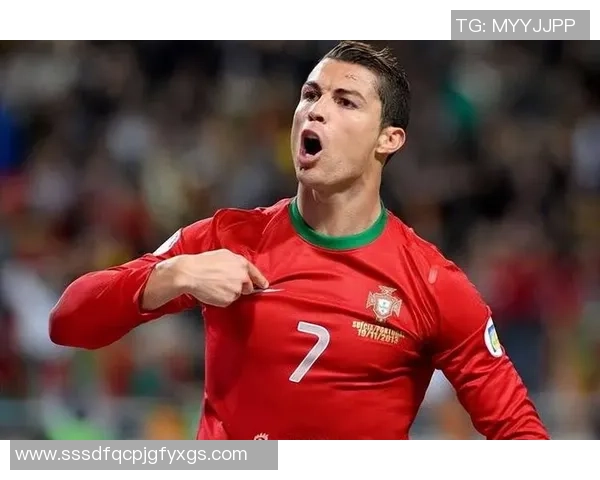 足球历史上七号球衣的传奇人物盘点与他们的伟大成就